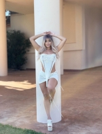 Escort Ibiza - MEGAN - Ibiza Tops